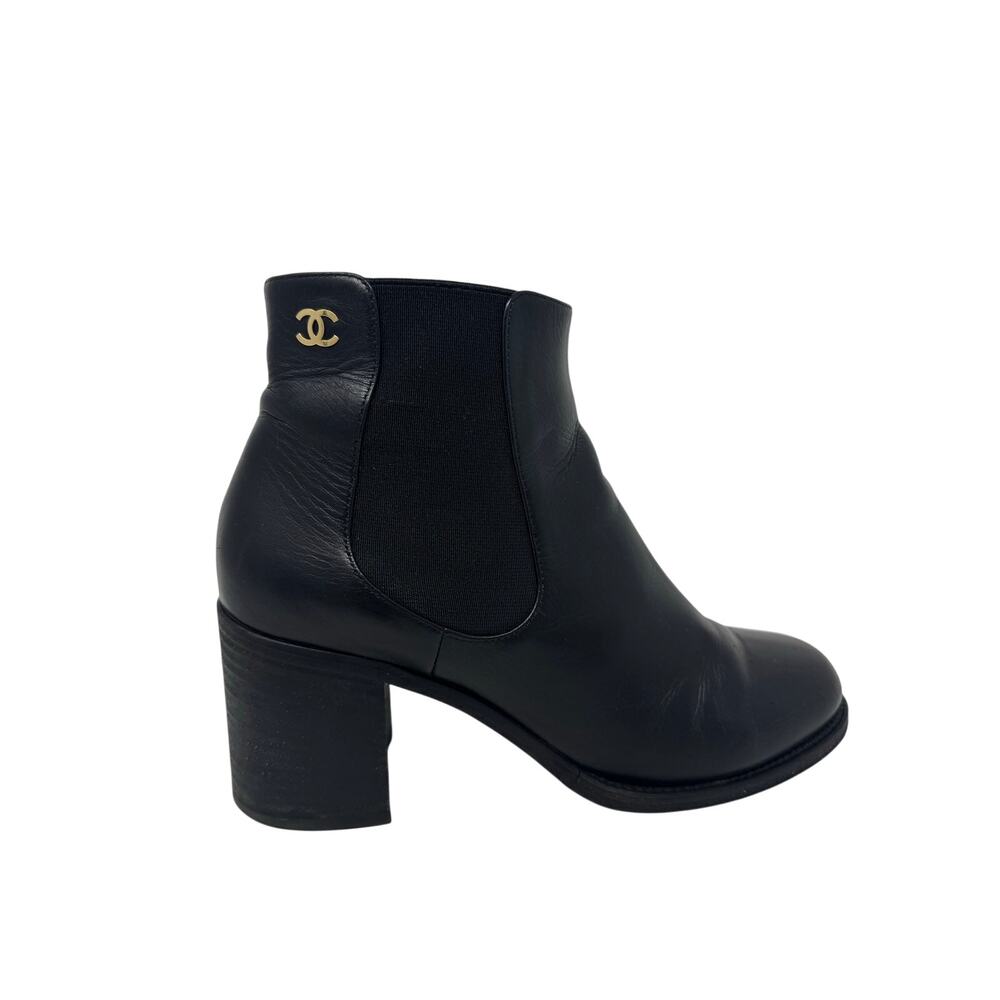 Chanel Black Leather Ankle Boots CC Logo Block Heel Booties Size 38C